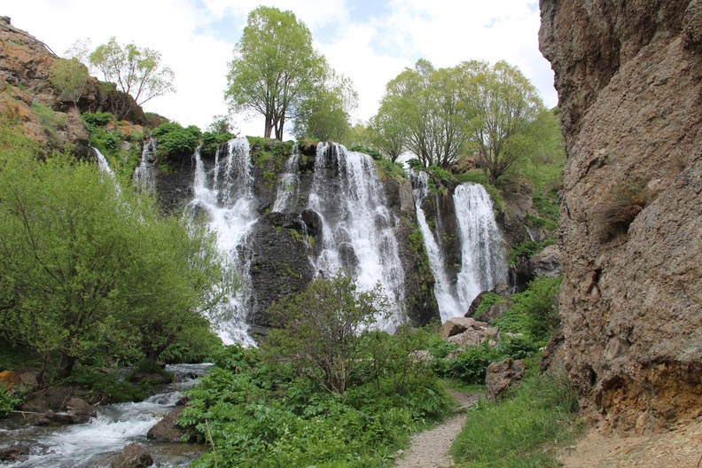 Армения водопад шаки фото