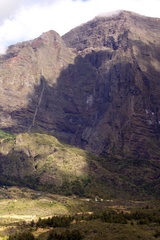 Вулканический разрез Piton des Neiges volcano