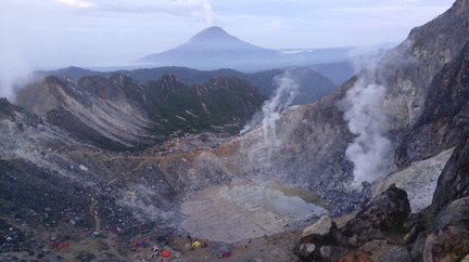 Кратер вулкана Sibayak